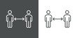 Símbolo distancia de seguridad. Icono plano lineal hombres con flechas en fondo gris y fondo blanco