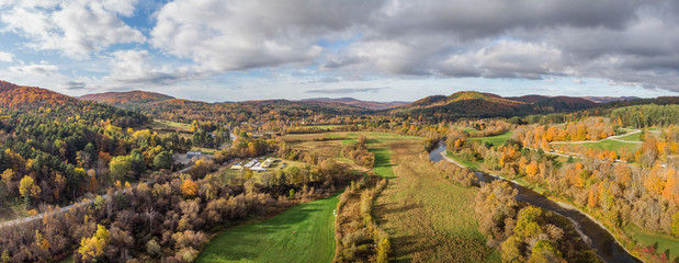 Wall Mural - Autumn view of Woodstock Vermont area farms and  Ottauquechee River 