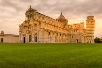 Canvas Print - Cathedral and Leaning Tower in the Piazza dei Miracoli (Square of Miracles), Pisa, Tuscany, Italy