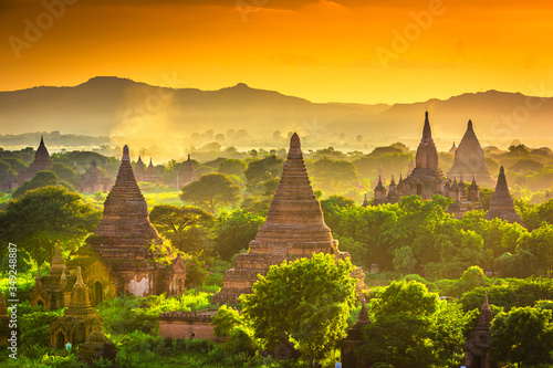 Fotomural Bagan, Myanmar temples in the Archaeological Zone