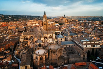 Canvas Print - Aerial view of Toledo Cathedral