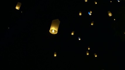 Wall Mural - Lanna Yipeng festival during Loy krathong in Thailand laterns floating in full moon sky