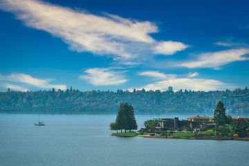 Wall Mural - 2020-05-18 LAKE WASHINGTON FROM BELLEVUE SHOWING MAYDENBAUER BAY AND SEATTLE IN THE DISTANCE