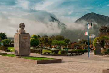 mitad del mundo quito ecuador