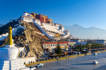 The Potala Palace Tibet, Tibet Attraction