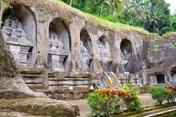 Wall Mural - Pura Gunung Kawi Temple in Ubud, Bali Island, Indonesia. Ancient carved in the stone temple with royal tombs.