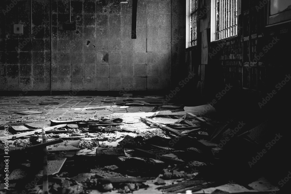 Broken Tile Floor In Abandoned House - obrazy, fototapety, plakaty 