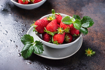 Poster - Fresh strawberry with a green leaves