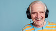 © rawpixel.com - Happy senior man listening to music with headphones
