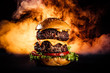 fotografía de hamburguesa con fondo fuego