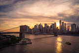 Fototapeta  - Sunset over NYC with Brooklyn Brisge