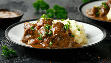 Fried Liver In Gravy With Mashed Potato