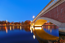 Dunster House And John Weeks Bridge On Campus Of Harvard University At Sunset. Harvard University Is A Private Ivy League Research University In Cambridge, MA.