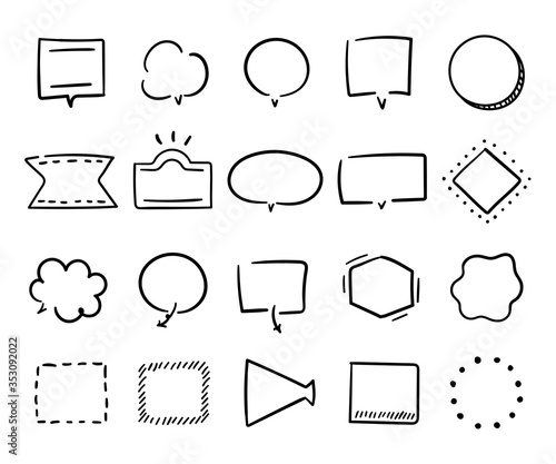 おしゃれな手書きの吹き出しのセット 見出し タイトル 装飾 素材 Stock Illustration Adobe Stock おしゃれな手書きの吹き出しのセット 見出し タイトル 装飾 素材 Stock Illustration Adobe Stock