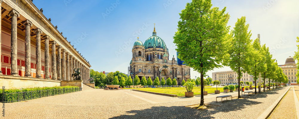 panoramic view at the berlin cathedral - obrazy, fototapety, plakaty 