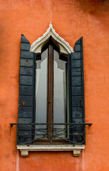 Wall Mural - Traditional widow on building in Venice, Italy