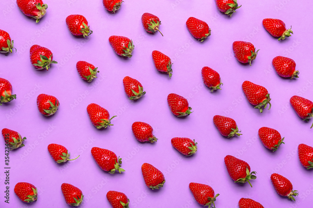 Sweet ripe strawberry on color background - obrazy, fototapety, plakaty 