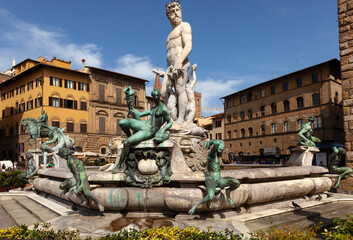 Wall Mural -  Fountain of Neptune by Bartolomeo Ammannati, in the Piazza della Signoria, Florence, Italy