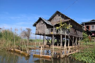 Wall Mural - Village flottant sur le lac Inle, Myanmar