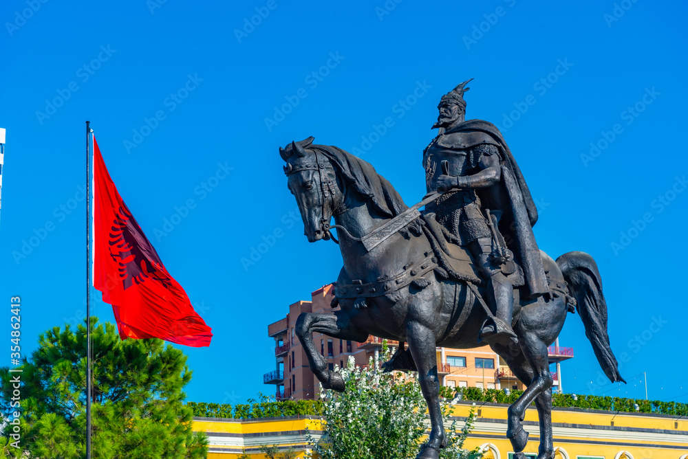 Obraz na płótnie View of Skanderbeg statue at Tirana, Albania w salonie