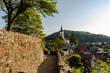 Lindenfels im Odenwald mit Kirche und Stadtbefestigung, Hessen, Deutschland