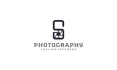 Wall Mural - Creative and professional shutter with S letter for technology and camera logo design vector editable
