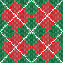 Seamless Knitted Argyle Pattern. Geometric Diamond Ornament In Green And Red Colors. Christmas Textile Pattern