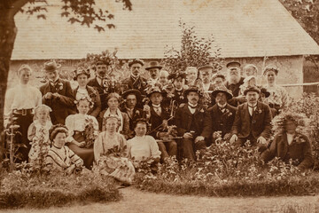 Wall Mural - RUSSIA - CIRCA 1905 - 1910: Group photo of party guests. Vintage historical archive Carte de Viste Edwardian era photo