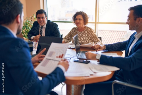 Fotografía Business lawyers workers meeting at law firm office