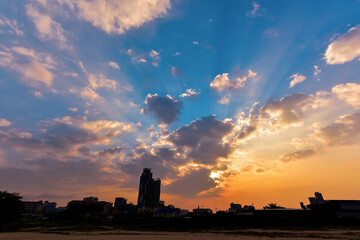 Wall Mural - sunset over the city