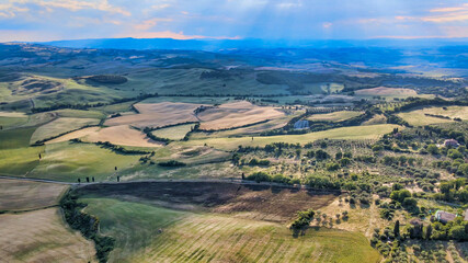 Canvas Print - Pienza, Tuscany. Aerial view at sunset of famous medieval town