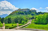 Fototapeta  - Monte Cassino (wł. Montecassino) – wzgórze we Włoszech na którego szczycie wznosi się opactwo benedyktyńskie .