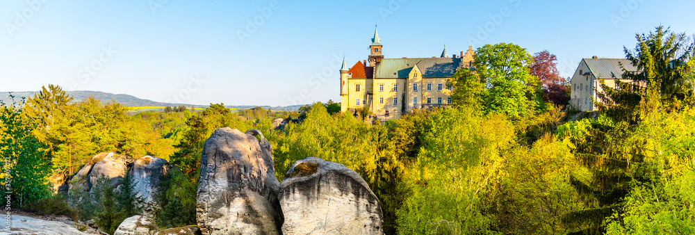 Hruba skala castle built on the top of sandstone rocks. Bohemian Paradise, Czech: Cesky raj, Czech Republic - obrazy, fototapety, plakaty 
