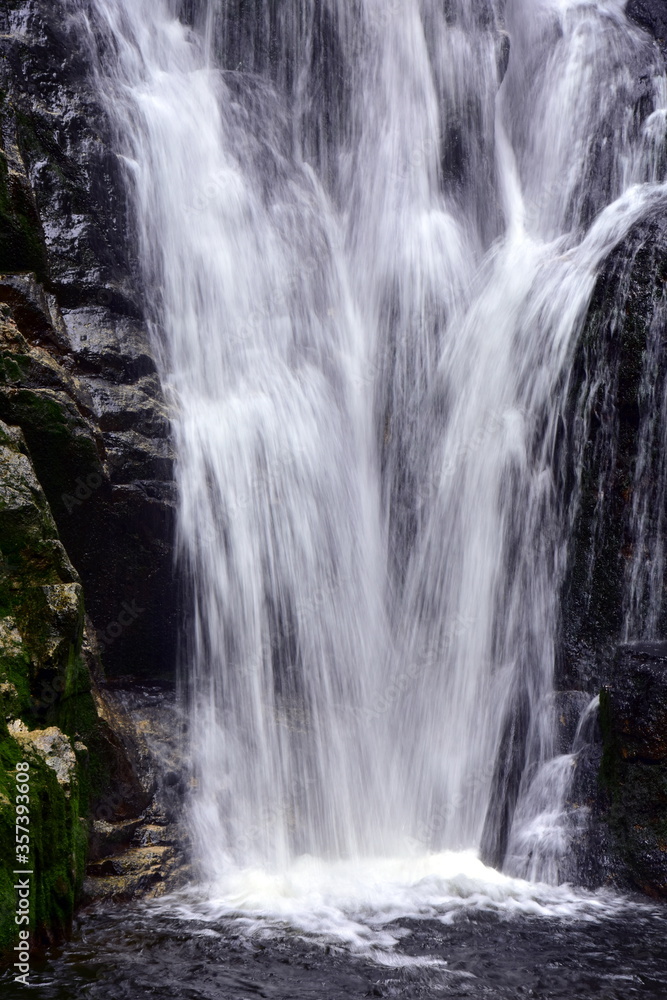 Wodospad Kamieńczyka w Karkonoszach. Karkonoski Park Narodowy - obrazy, fototapety, plakaty 