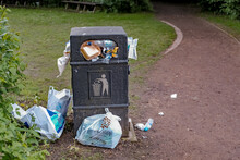 33 Overflowing Litter Bin In A Popular Norfolk Beauty Spot