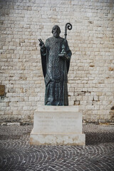 Canvas Print - Statue of St. Nicola. Bari. Puglia, Italy.