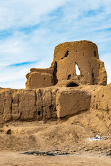 Wall Mural - It's Clay fortress ruins in Kashan province of Iran