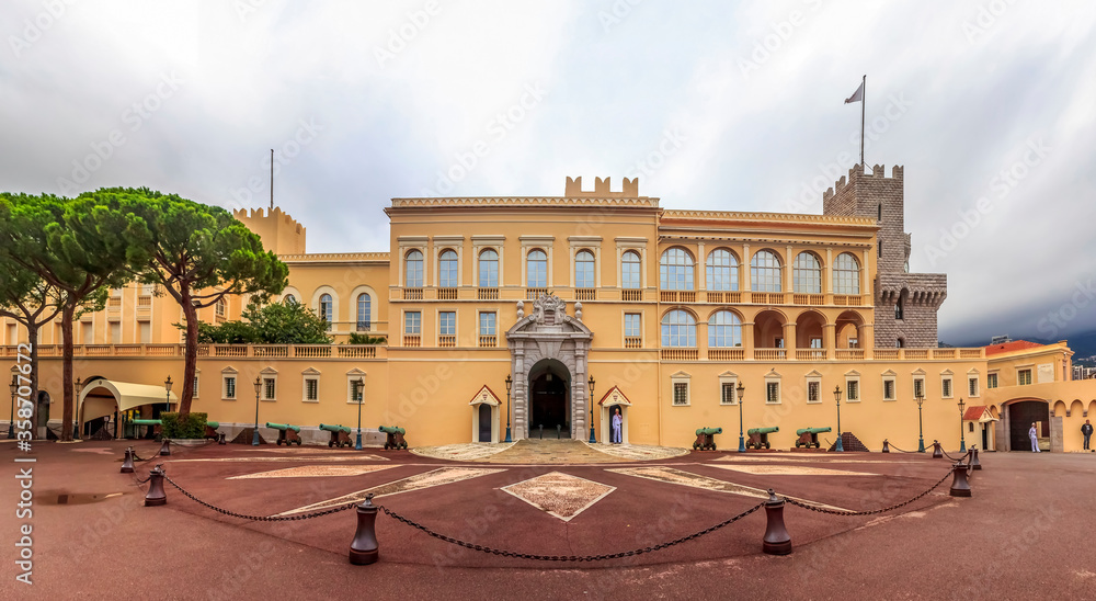 Obraz na płótnie Panoramic view of the Prince's Palace on Palace Square with guard duty posts, Monaco Ville, Monaco w salonie