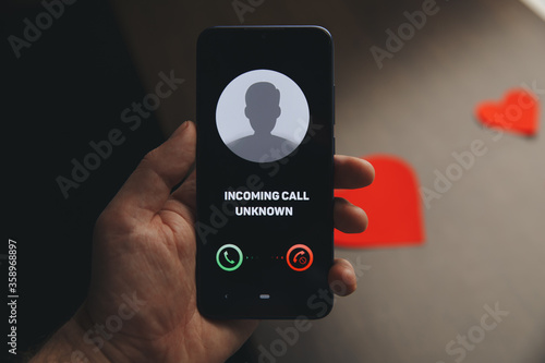 Fotografía Unknown number calling in the middle of the night