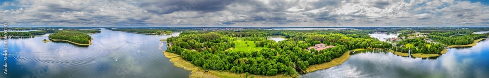 Obraz na płótnie  Panorama Mazur w północno-wschodniej Polsce w salonie