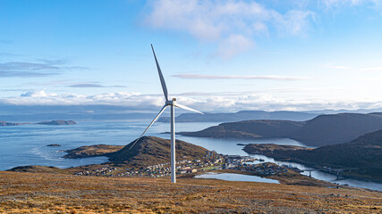 Der nördlichste Windpark der Welt auf der Insel Havoya, Finnmark, Norwegen