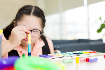  Autism girl learning development.