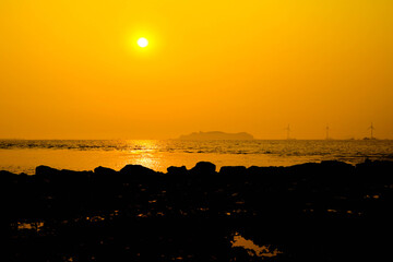 Wall Mural - sunset in the sea