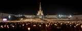 Fototapeta Sypialnia - Procession of candles at the Sanctuary of Our Lady of Fatima, in Portugal.