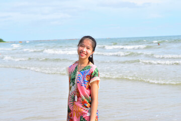 Wall Mural - Little Girl at The Sea