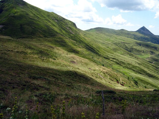 Wall Mural - Montagnes du Cantal