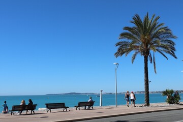 La promenade des Anglais à Nice le long de la mer méditerranée, ville de Nice, Département des Alpes Maritimes, France