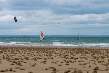 Wall Mural -  kite on the beach - 09/2021 Erquy, France