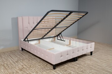 Sticker - Pink bed with a storage space revealed by lifting the wooden slatted base