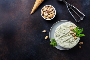 Wall Mural - Homemade ice cream with pistachio and mint